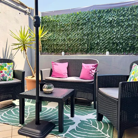 Апартаменты Katasoul Vacation - Terrazza - Centro Storico - 2 - 6 Posti Letto *