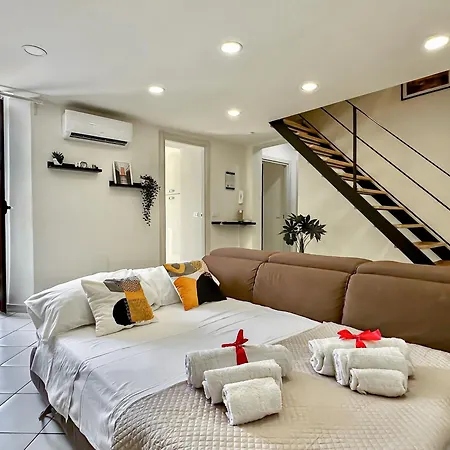 Katasoul Vacation - Terrazza - Centro Storico - 2 - 6 Posti Letto Апартаменты Катания