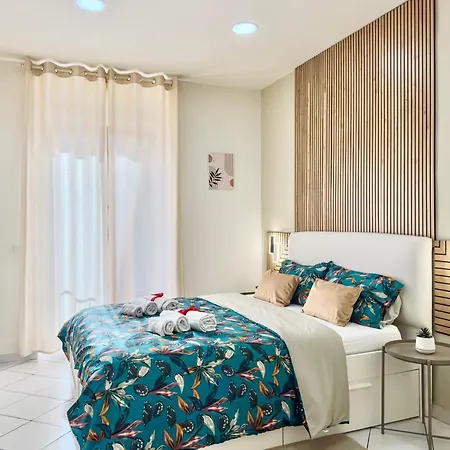 Апартаменты Katasoul Vacation - Terrazza - Centro Storico - 2 - 6 Posti Letto